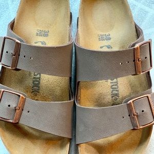 38 Birkenstocks